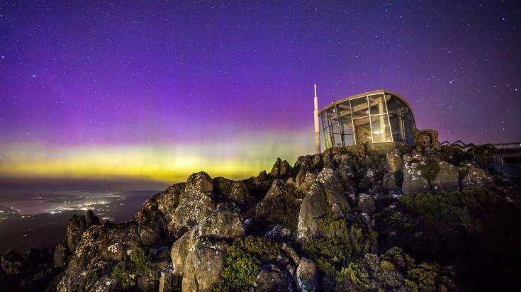 aurora australis southern lights hobart