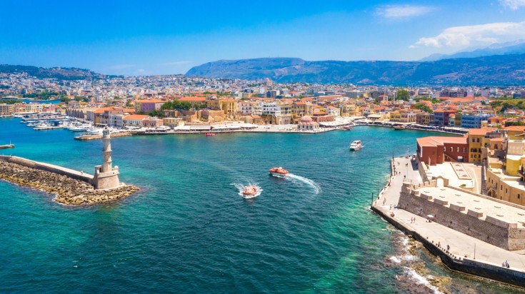 One of the popular things to do in Greece is visiting old harbour in Crete.