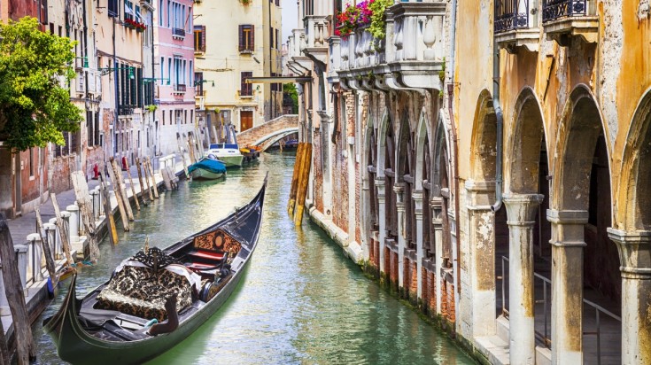  The Grand Canal offers a facility of exploring the city in a gondola ride a must add on your 10 day Italy itinerary.