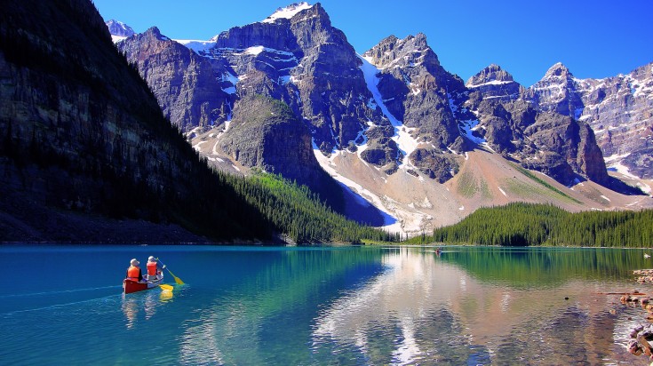 Moraine lake is a beautiful glacial lake in Banff National Park in Canada.