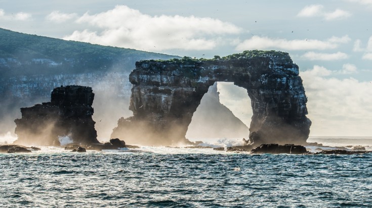 Darwin's arch Galapagos best dive sites