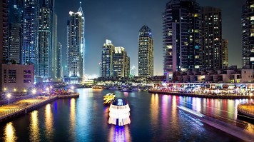 Dhow cruise in Dubai Marina