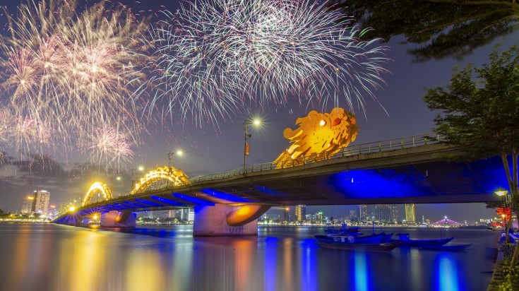 Fireworks over the famous Dragon Bridge in Da Nang during New Year's.