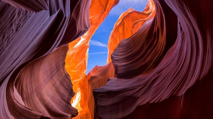 Check out the astonishing natural formations at the Grand Canyon while spending 2 weeks in USA.