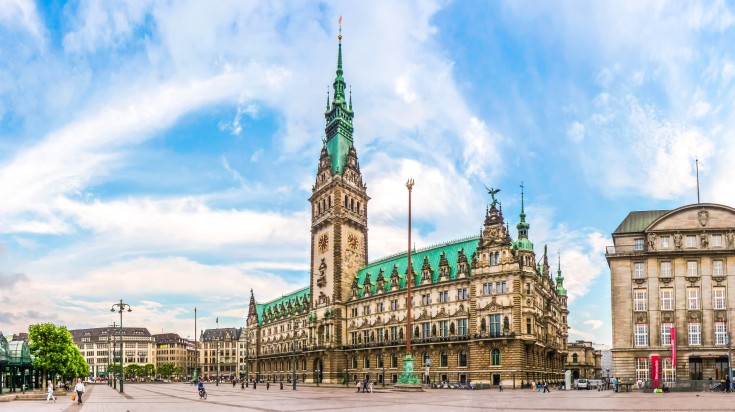 Hamburg Rathaus, a must-visit townhall of Germany.