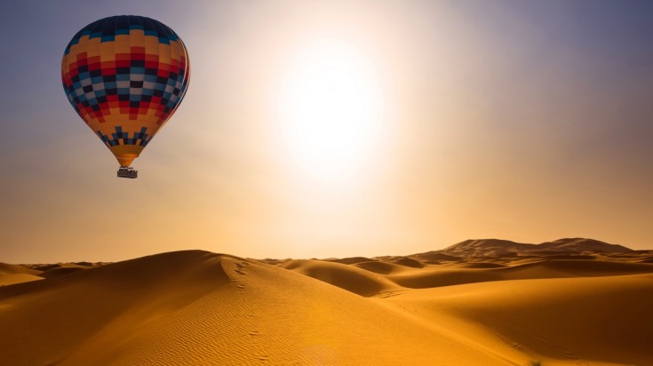 Honeymoon in Dubai hot air ballooning