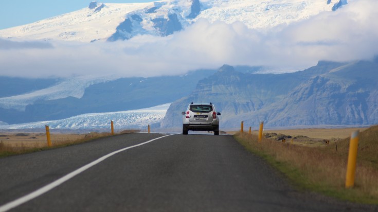 A 4x4 car on an Iceland road.