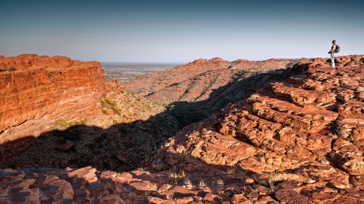 Take a short day trip on your Uluru tour and visit Kings Canyon.