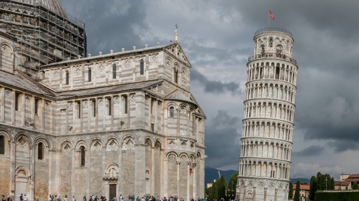 The Leaning Tower of Pisa is a self-supported bell tower located in the city of Pisa, Italy. Like the name implies, The Leaning Tower of Pisa does lean on to one side and to visit this fascinating architecture is one of the most interesting things in the 10 day Italy itinerary. Go up to the Leaning Tower, it is the best way to see the city of Pisa, Italy, a breath-taking experience within 10 days. The Leaning Tower of Pisa, fascinating sight to see in 10-day trip to Italy