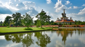 Head to the Buddhists monasteries in Lumbini.