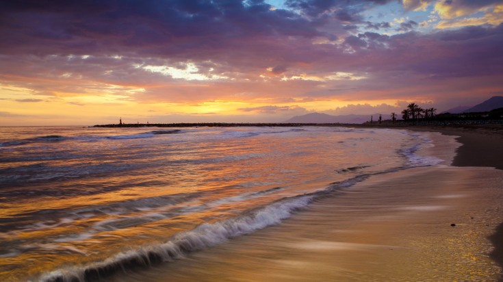 Cabopino beach in Malaga