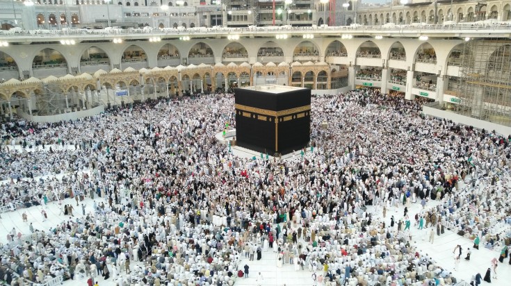 People in the Great Mosque of Mecca which you can see in Egypt.