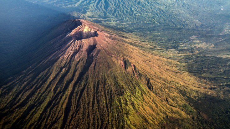 If you hike Mount Agung then you have to reach the crater to see the sunris