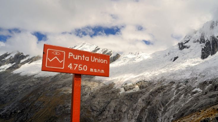 Trekkers will pass the Punta Union Pass during the Santa Cruz trek