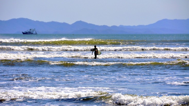 Surfing in Santa Teresa Costa Rica