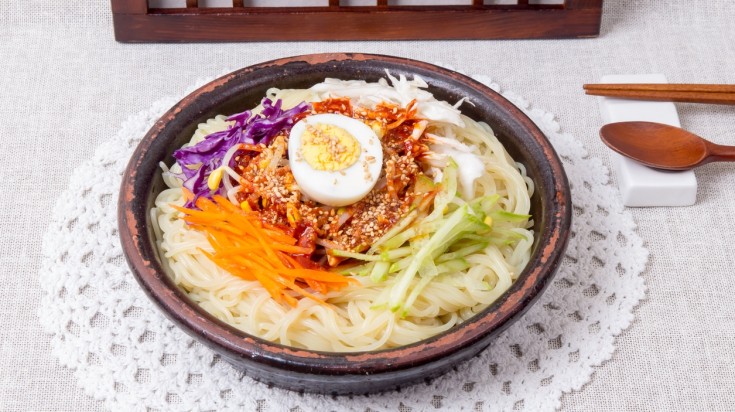 Naengmyun is one of the best street food found in Seoul