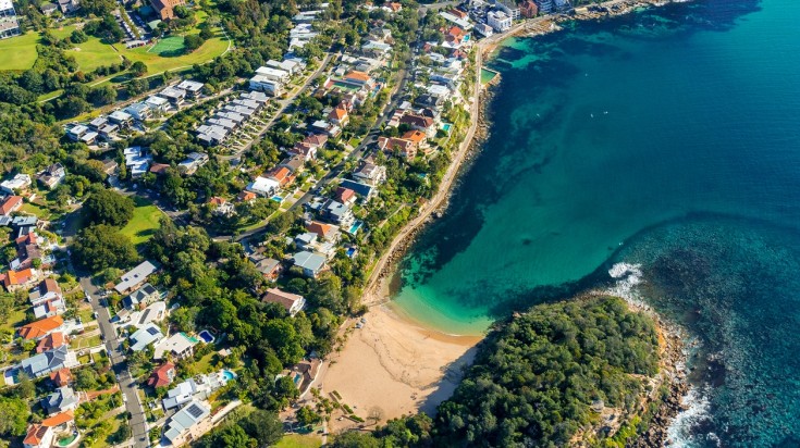 Shelly Beach at Manly is a great place to enjoy calmer waters for diving.