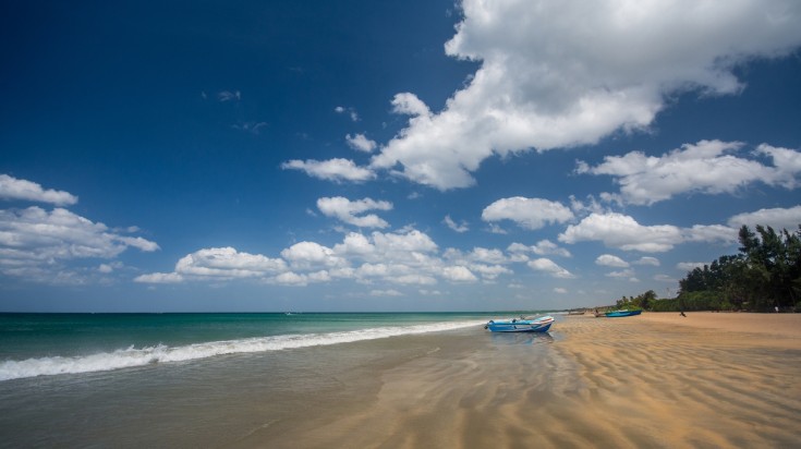 Pristine Nilaveli beach in Trincomalee, Sri Lanka