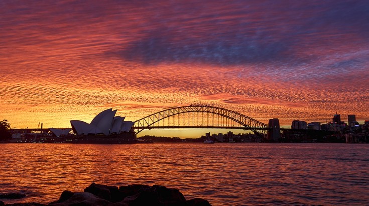 Besides diving in Sydney, you can also enjoy the beautiful landscapes.