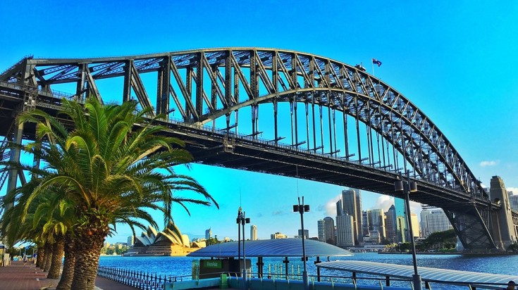 Take a trip to the top of Sydney Harbor Bridge and enjoy a 360 degree panoramic view of Sydney. Among the top places to go in Sydney is a climb to the top of harbor bridge