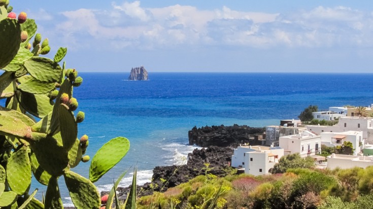 Among the list Best beaches in Sicily, Aeolian Islands is an eye candy