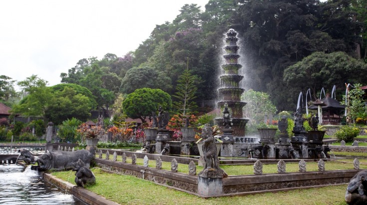 Tirtagangga offers a hike around a historical palace in Bali