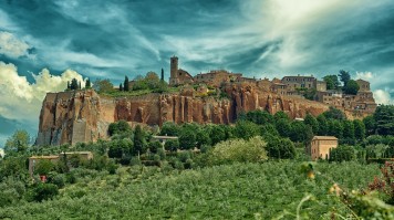 Located in Umbria, Orvieto is a place one should definitely not miss.