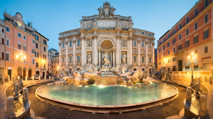 Located in Venice, Trevi fountain is a magnificent architecture in the city and a must visit when you're in Italy for 10 days.