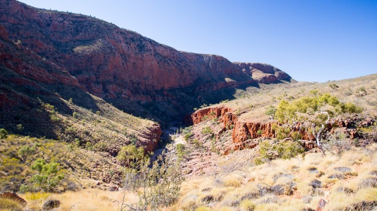 West MacDonnell National Park is definitely worth a visit as it is home to stunning diverse landscapes and some of the best things to do in Alice Springs A visit to this park is the first thing to do in Alice Springs.