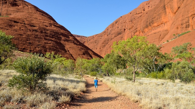 Visiting the outback while spending 7 days in Australia.