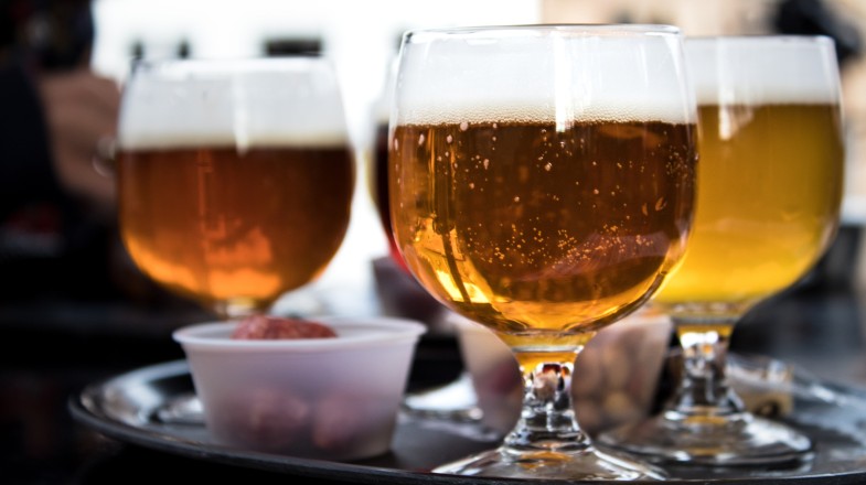 Enjoy glasses full of beer during Beer Weekend in Belgium in September.