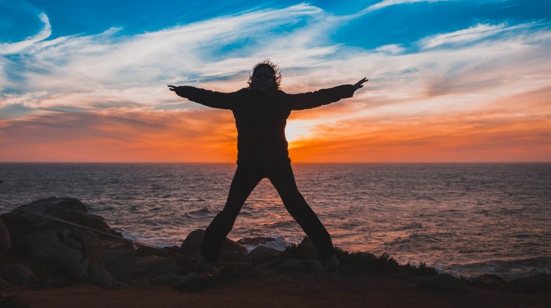 Chile boasts some excellent golden sand beaches Beaches in Chile may not be the first thing you visit the country for, but that doesn't mean Chilean Beaches aren't worth your time.