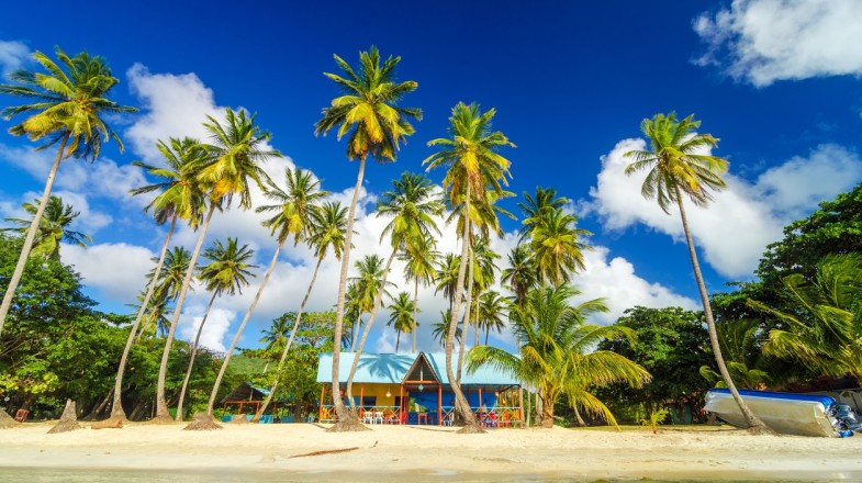 Located 800 km away from the northern coast of Colombia, San Andres and Providencia form a part of a small archipelago in the Caribbean sea near Nicaragua. Fine San Andres and Providencia weather in Colombia in August
