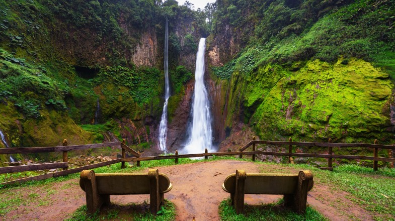 Costa Rica in June: Weather, Tips & Water Adventures