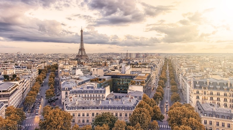 See what Paris looks like under the sunset on France group tours.