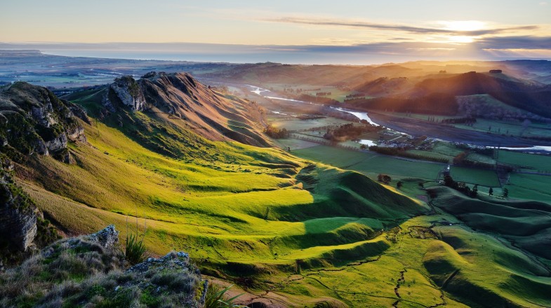 New Zealand in March: Great Weather For Exploration