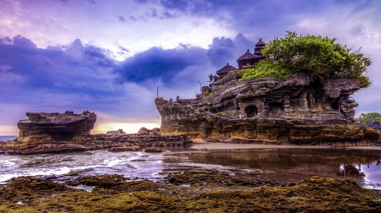 Pura Tanah Lot: The Sea Temple