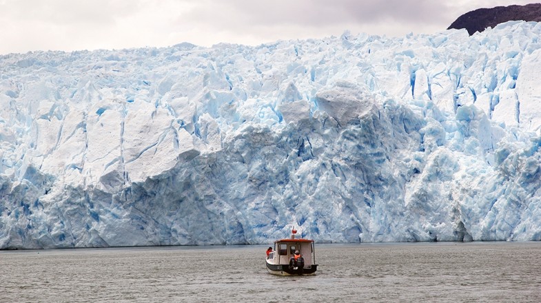 Located in San Rafael Lagoon National Park and spanning a colossal 760km², the San Rafael Glacier is an impressive ice mass.