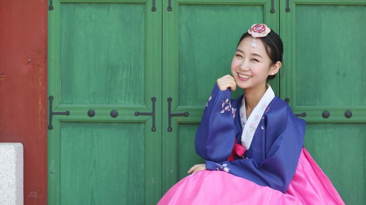 Gyeongbokgung Hanbok Photoshoot By Hab Korea Bookmundi